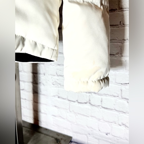 Cream white puffer coat with faux fur lined hood. Size Med. Super cute & cozy. - Picture 6 of 14